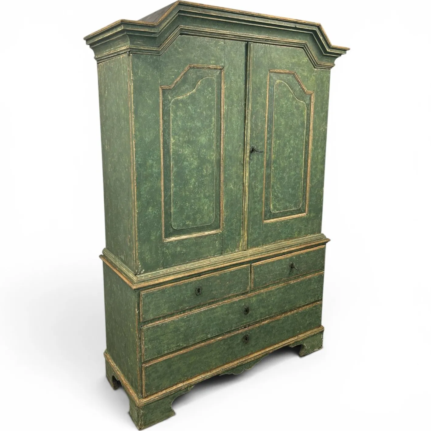 Antiker schwedischer Schrank aus Pinienholz, 1838