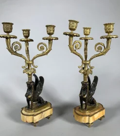 Antiker Sphinx Kerzenhalter aus vergoldeter Bronze, 1830