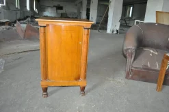 Antiker Ungarischer Biedermeier Nachttisch