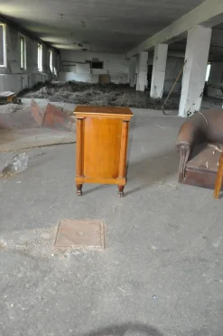 Antiker Ungarischer Biedermeier Nachttisch