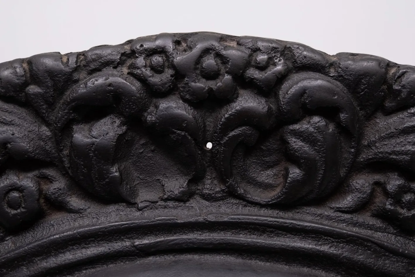 Antiker viktorianischer Kamin aus Gusseisen, 1880er