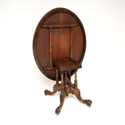 Antiker viktorianischer Loo Tisch aus Walnuss-Wurzelholz mit Intarsien, 1860