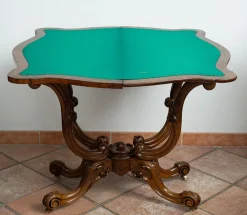 Antiker viktorianischer Spieltisch aus Wurzelholz, England, 19. Jh.