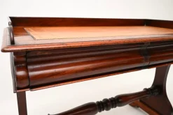 Antiker William IV Schreibtisch mit Lederplatte, 1830