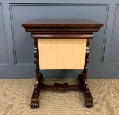 Antiker William IV Tisch, 1830