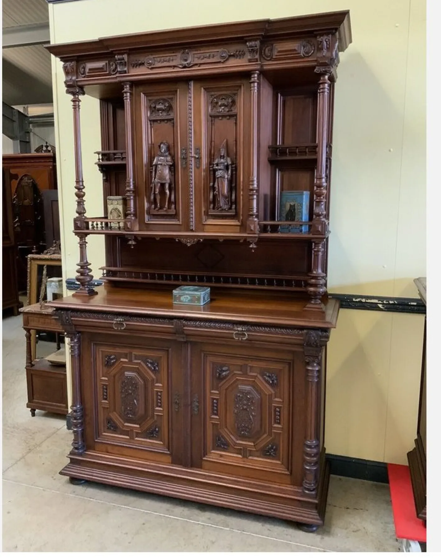 Antikes Buffet aus Nussholz, 1880er