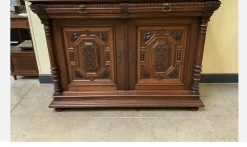 Antikes Buffet aus Nussholz, 1880er