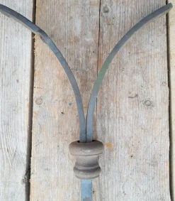 Antikes gotisches Treppengeländer Ornament