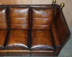 Antikes handgefärbtes braunes 4-Sitzer Ledersofa von Knoll