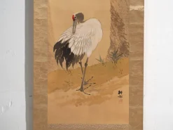 Antikes japanisches Kakejiku eines Kranichs in Farbe auf Papier, 1900