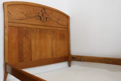 Antikes Jugendstil Bett mit Intarsien, 1890er