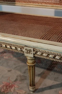 Antikes Sofa aus Rohrgeflecht