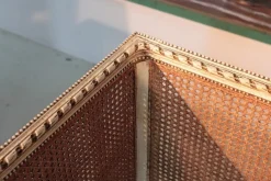 Antikes Sofa aus Rohrgeflecht