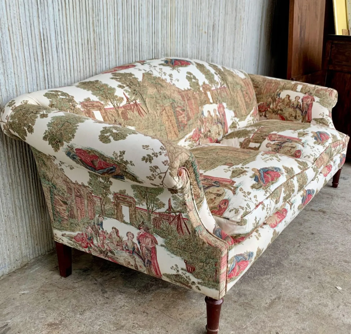 Antikes Sofa im Stil von Howard and Sons, 19. Jh.