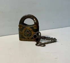 Antikes Yale Vorhängeschloss aus Messing & Bronze, 1920er