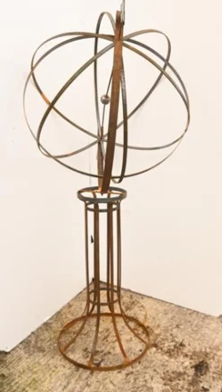 Armillarsphäre aus Gusseisen für den Garten