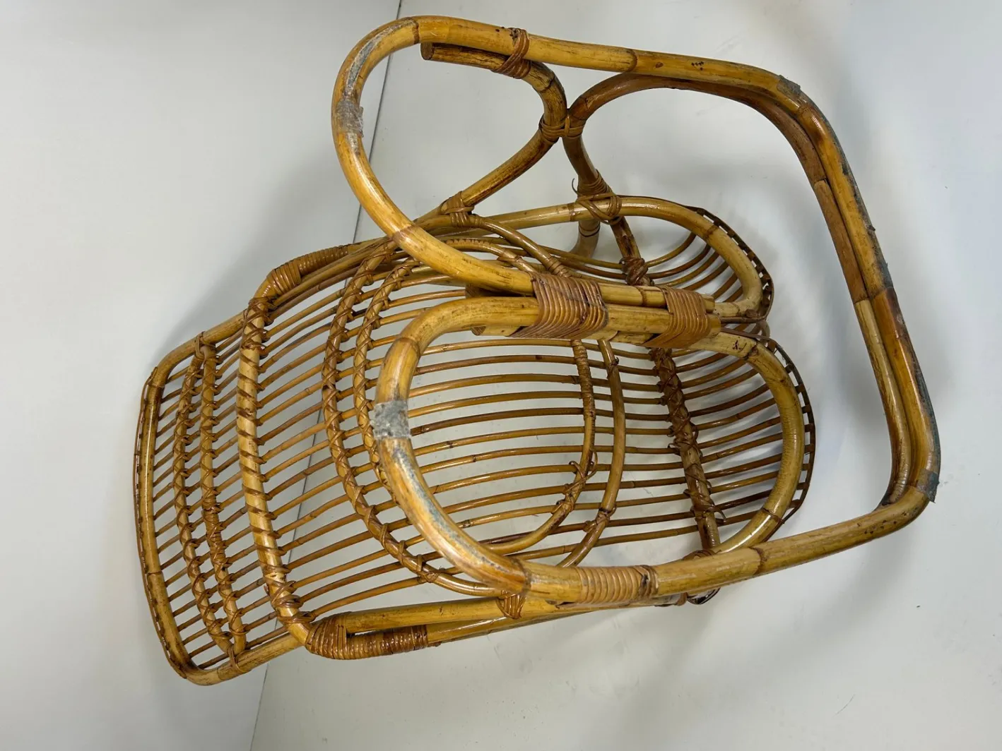 Armlehnstühle aus Korbgeflecht, 1960er, 2er Set