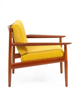 Arne Vodder zugeschriebenes dänisches Teak Sofa und Sessel für Glostrup Furniture Factory, 1960er, 3er Set