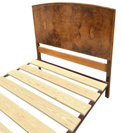 Art Deco Doppelbett aus Nussholz, 1930er