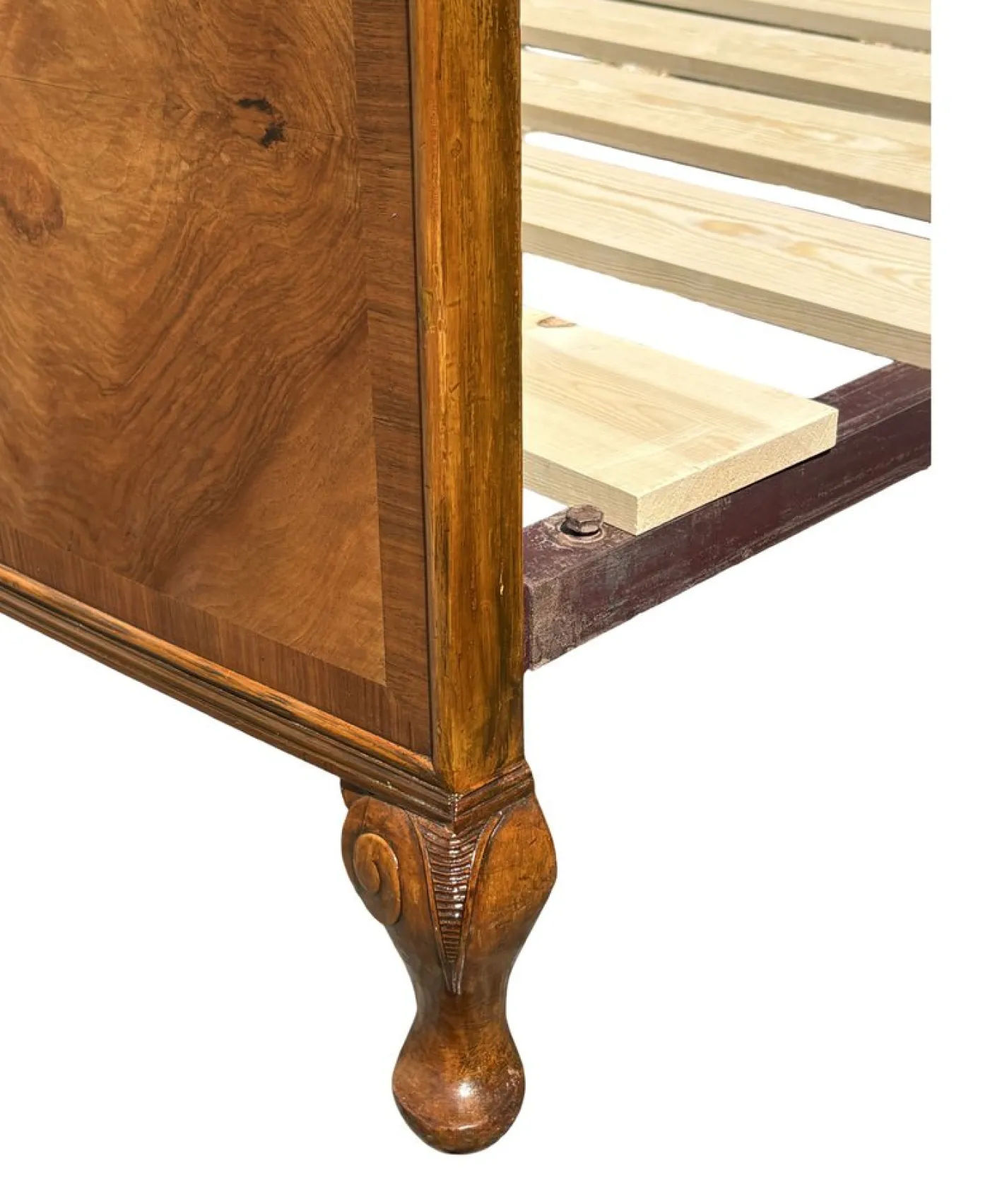 Art Deco Doppelbett aus Nussholz, 1930er