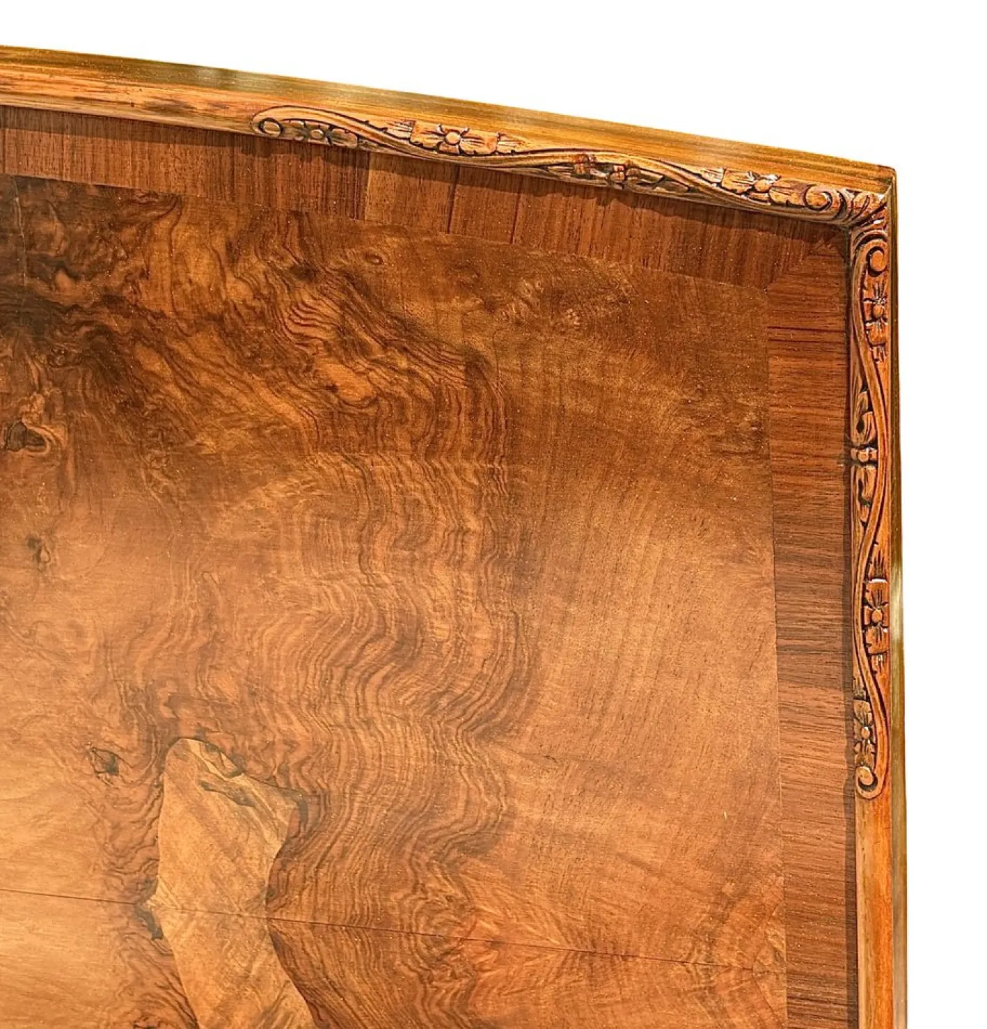 Art Deco Doppelbett aus Nussholz, 1930er