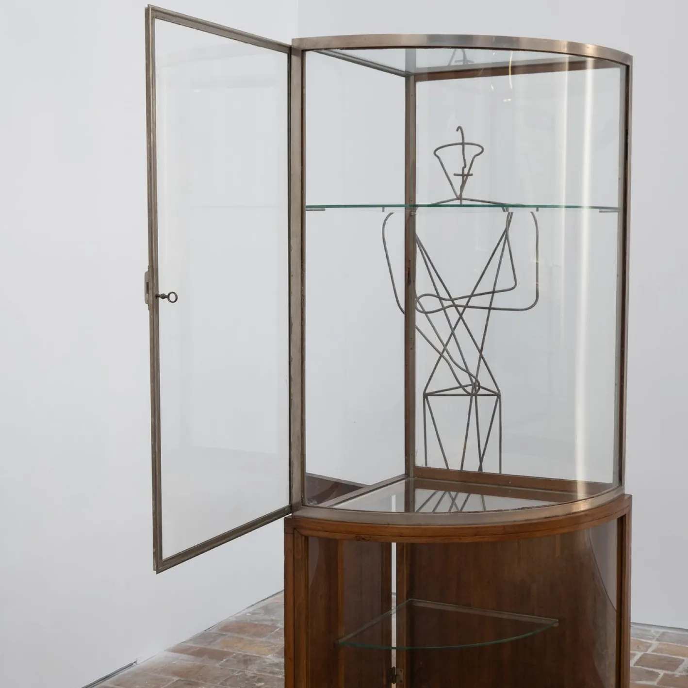 Art Deco Eckvitrine, 1930