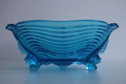 Art Deco Glas mit Fischfüßen - Wunderschönes sattes Blau von Josef Inwald, 1930er