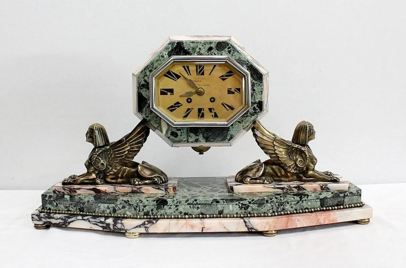 Art Deco Kaminuhr & Dekoration aus Marmor & Bronze, 1940er, 3er Set
