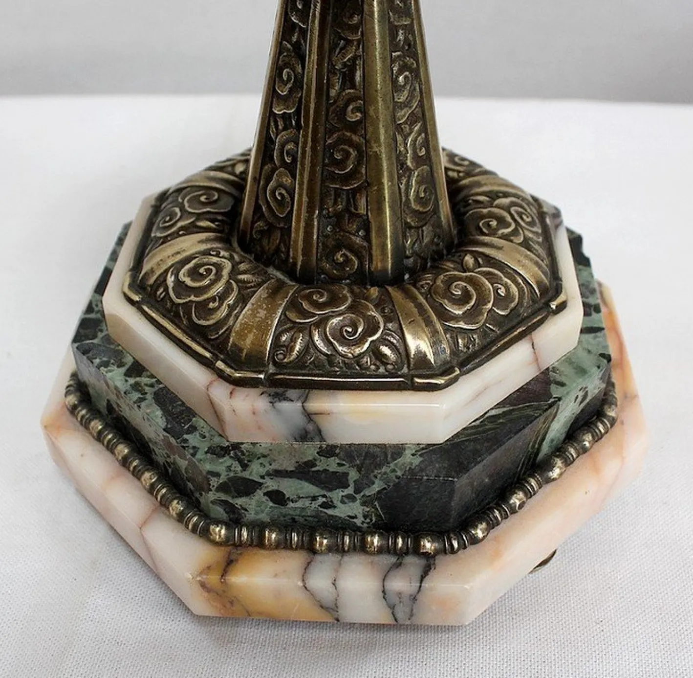 Art Deco Kaminuhr & Dekoration aus Marmor & Bronze, 1940er, 3er Set