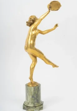 Art Deco Künstler, Tänzerin mit Tamburin, vergoldete Bronzeskulptur, 1930er Jahre