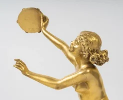 Art Deco Künstler, Tänzerin mit Tamburin, vergoldete Bronzeskulptur, 1930er Jahre