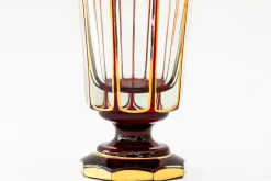 Art Deco Rubinrotes & Vergoldetes Schliffglas, 1920er