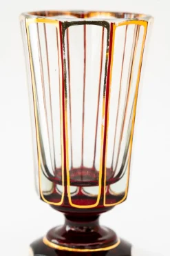 Art Deco Rubinrotes & Vergoldetes Schliffglas, 1920er
