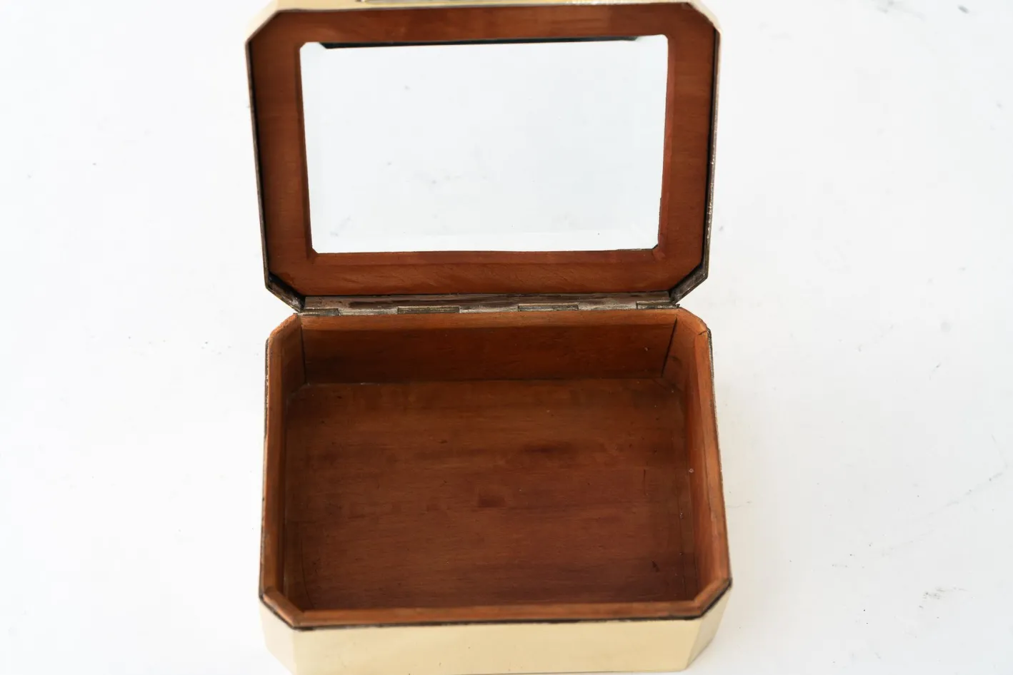 Art Deco Schmuckkästchen mit geschliffenem Glas, Wien, 1920er