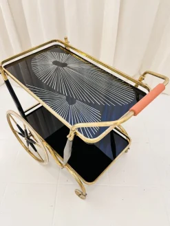 Art Deco Servierwagen aus Messing & schwarzem Glas, 1950er