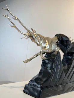 Art Deco Skulptur eines Hirsches und Panthers in Weißgold von Rochard, Frankreich, 1930er