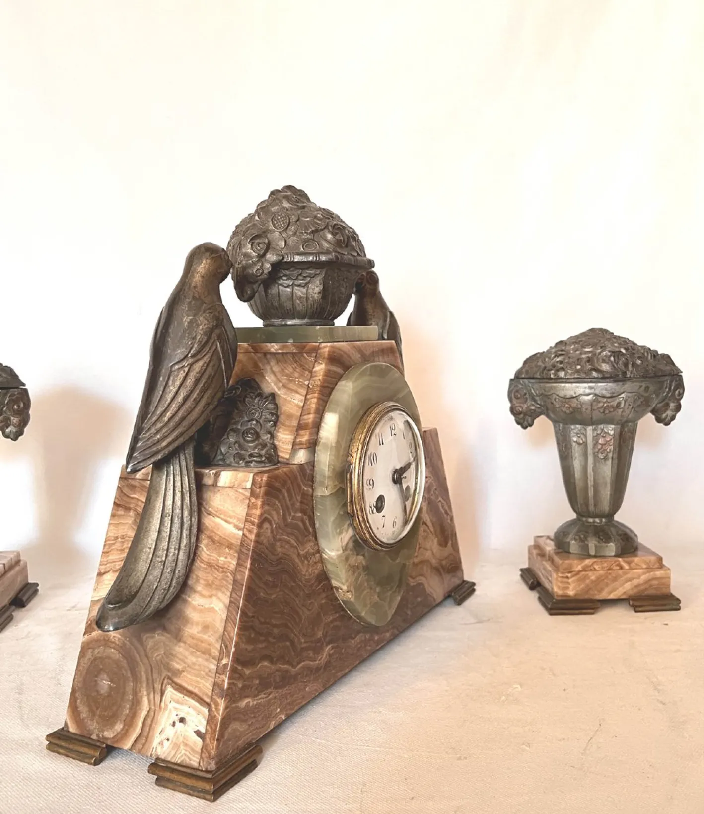 Art Deco Uhr mit Kassetten aus Marmor, 3er Set
