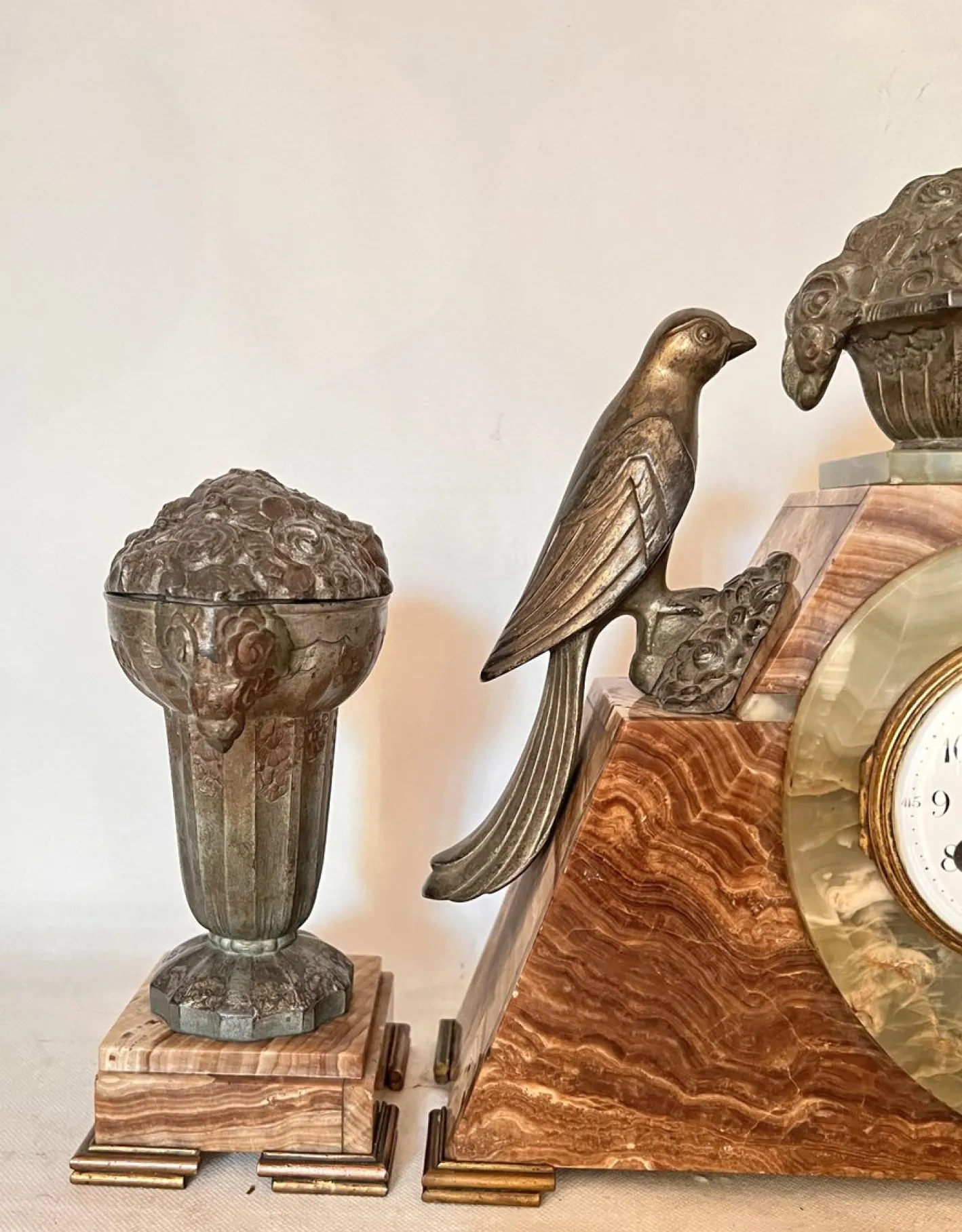 Art Deco Uhr mit Kassetten aus Marmor, 3er Set