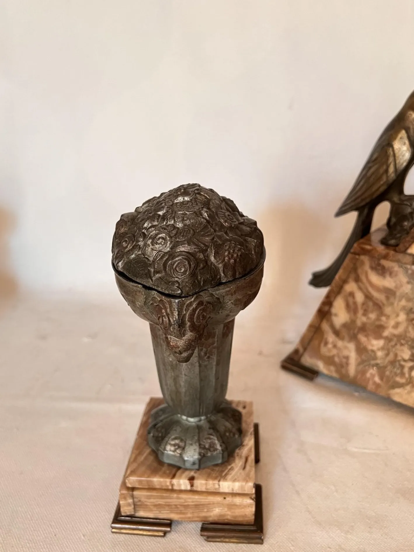 Art Deco Uhr mit Kassetten aus Marmor, 3er Set