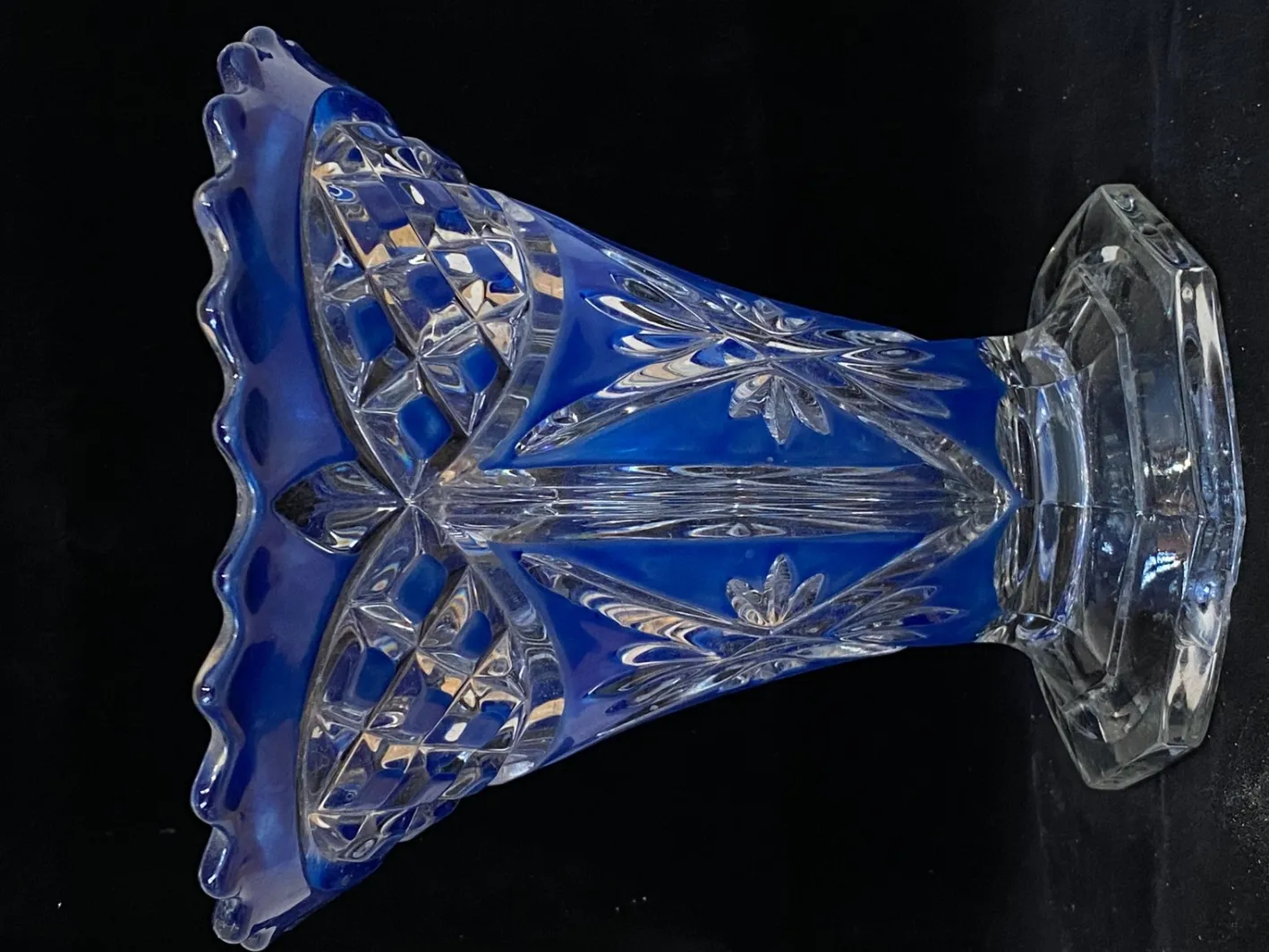 Art Deco Vase aus blauem Kristallglas, 1920
