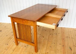 Arts-and-Crafts-Mission-Schreibtisch aus Eichenholz von L. und J.G Stickley, 1993