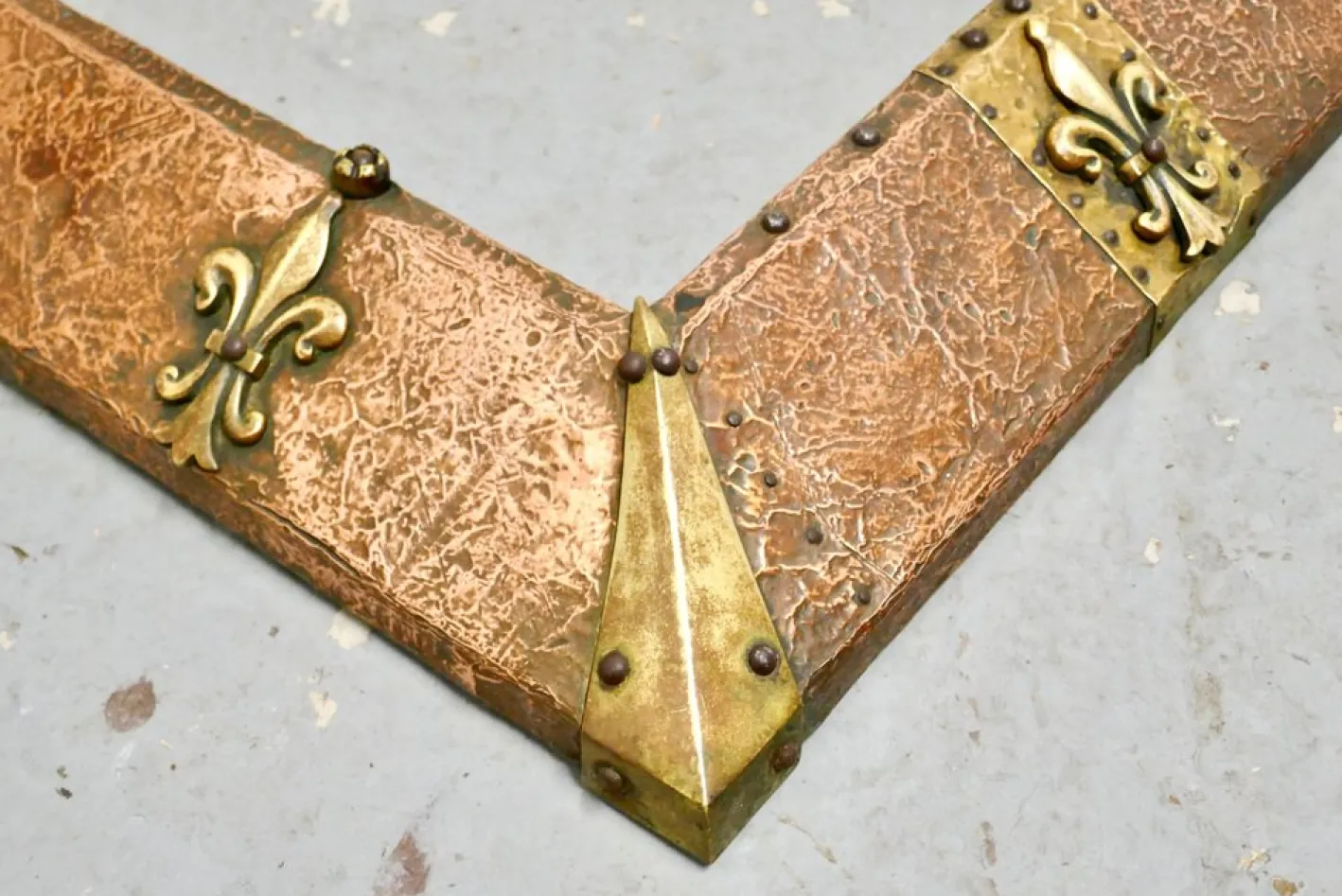 Arts & Crafts Viktorianischer Kotflügel aus Messing & Kupfer, 1890er