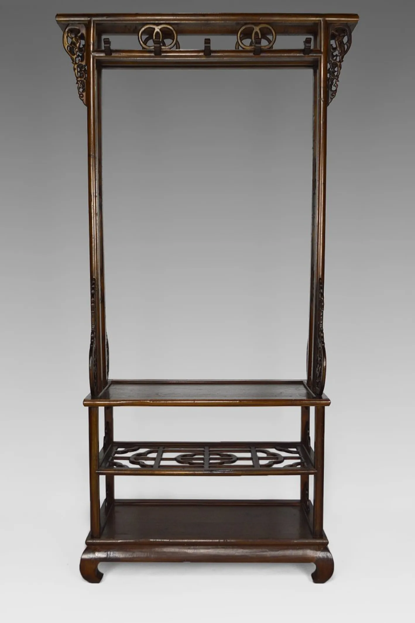 Asiatische Garderobe aus geschnitztem Holz mit Drachen, 1940er