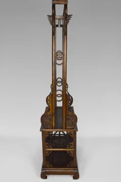 Asiatische Garderobe aus geschnitztem Holz mit Drachen, 1940er