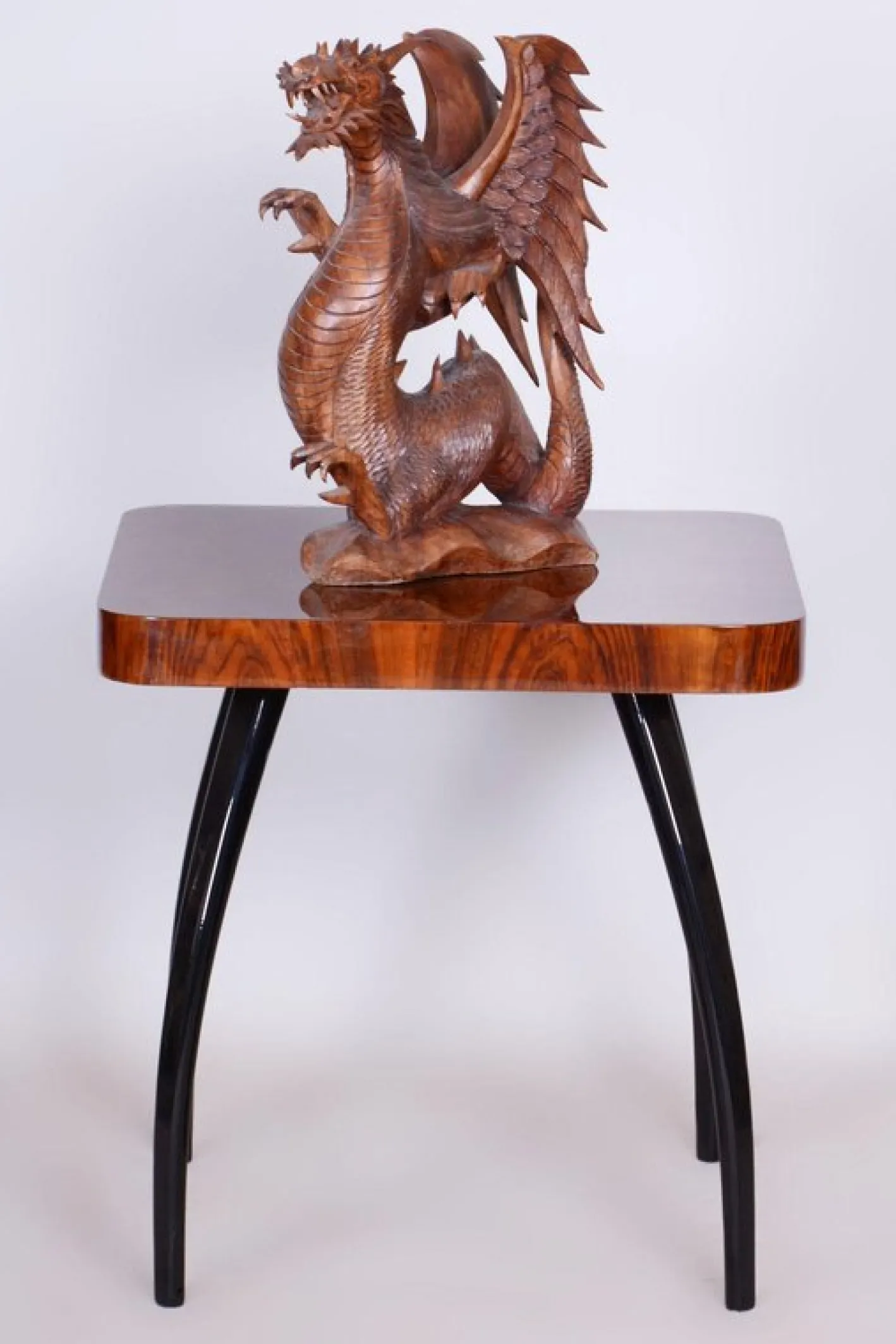 Asiatische Vintage Statue aus lackiertem Holz, 1930er