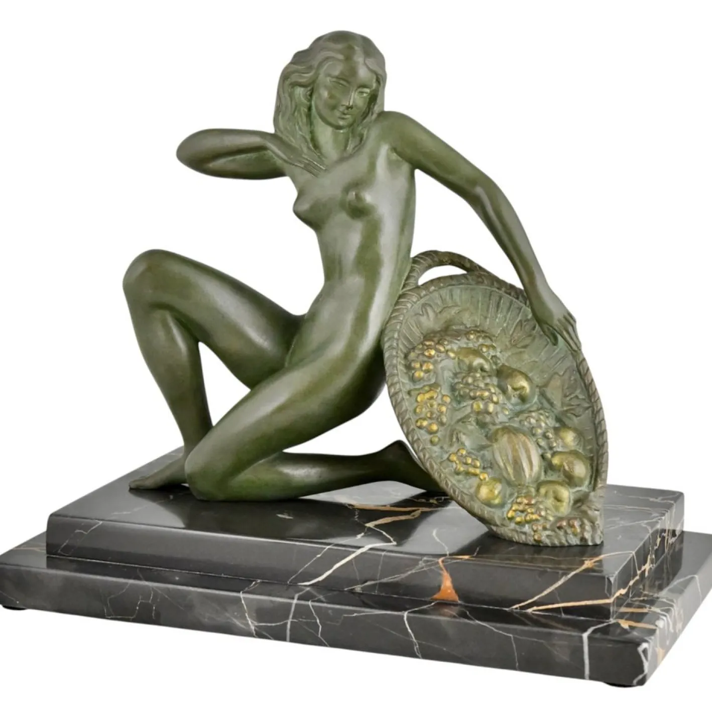 A. Soleau, Kniender Art Deco Akt mit Obstkorb, 1930, Bronze mit Marmorsockel
