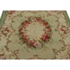 Aubusson Teppich mit floralem Medaillon in Hellgrün von Rug&Kilim