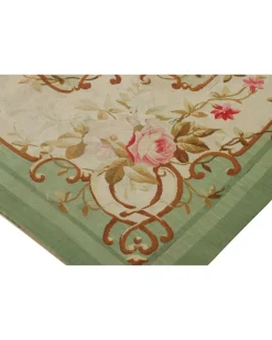 Aubusson Teppich mit floralem Medaillon in Hellgrün von Rug&Kilim