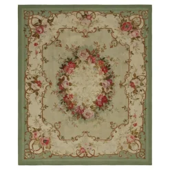 Aubusson Teppich mit floralem Medaillon in Hellgrün von Rug&Kilim