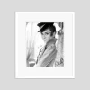 Audrey Hepburn Archival Pigment Print in Weiß gerahmt